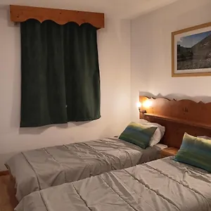 https://chamrousse-1700-sil-c23.hotels-rhonealpes.com