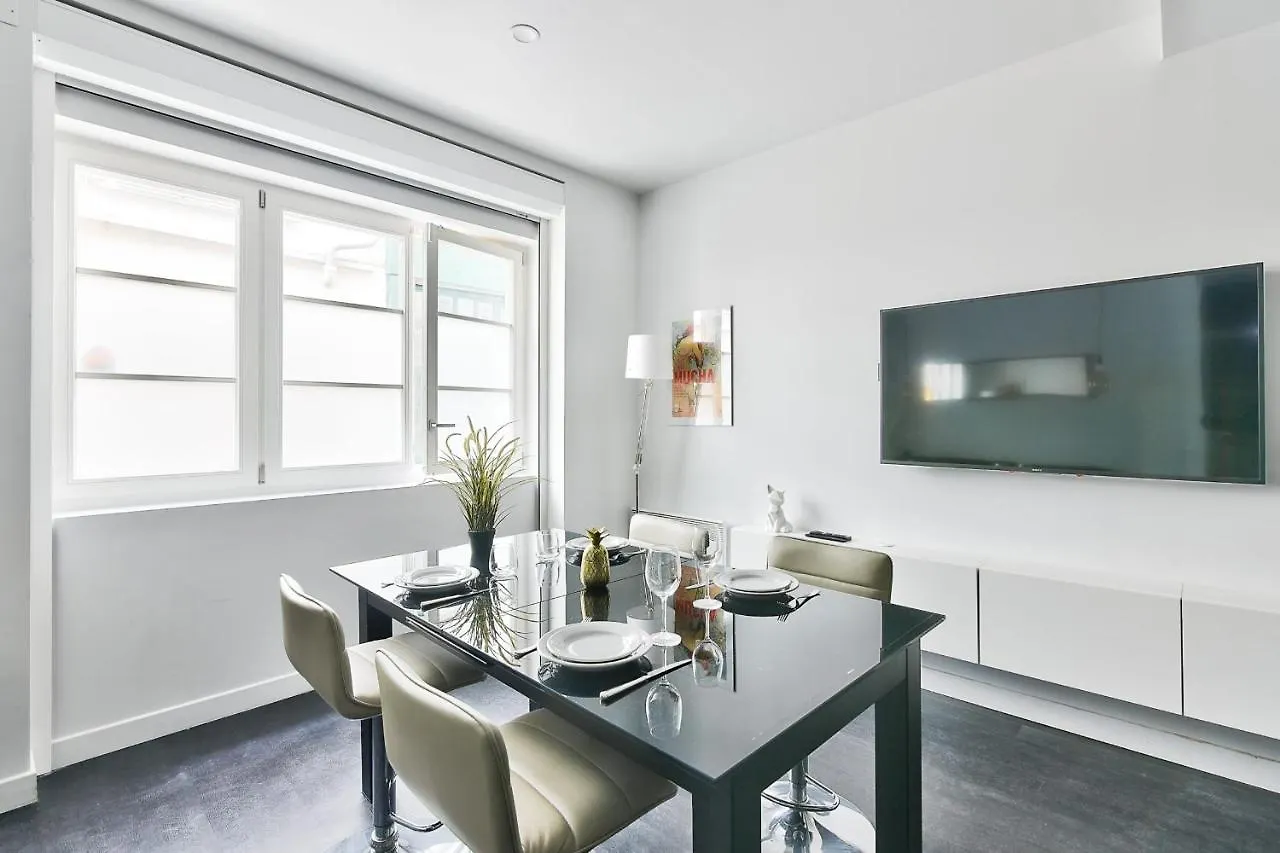 Apartament Guestready - Beautiful And Colourful Apt In The 19Th Arrond Paryż